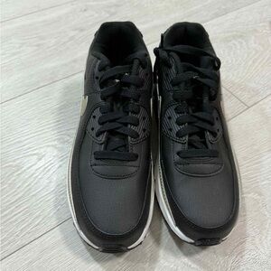 Nike Men's Black Sneakers with White Trim